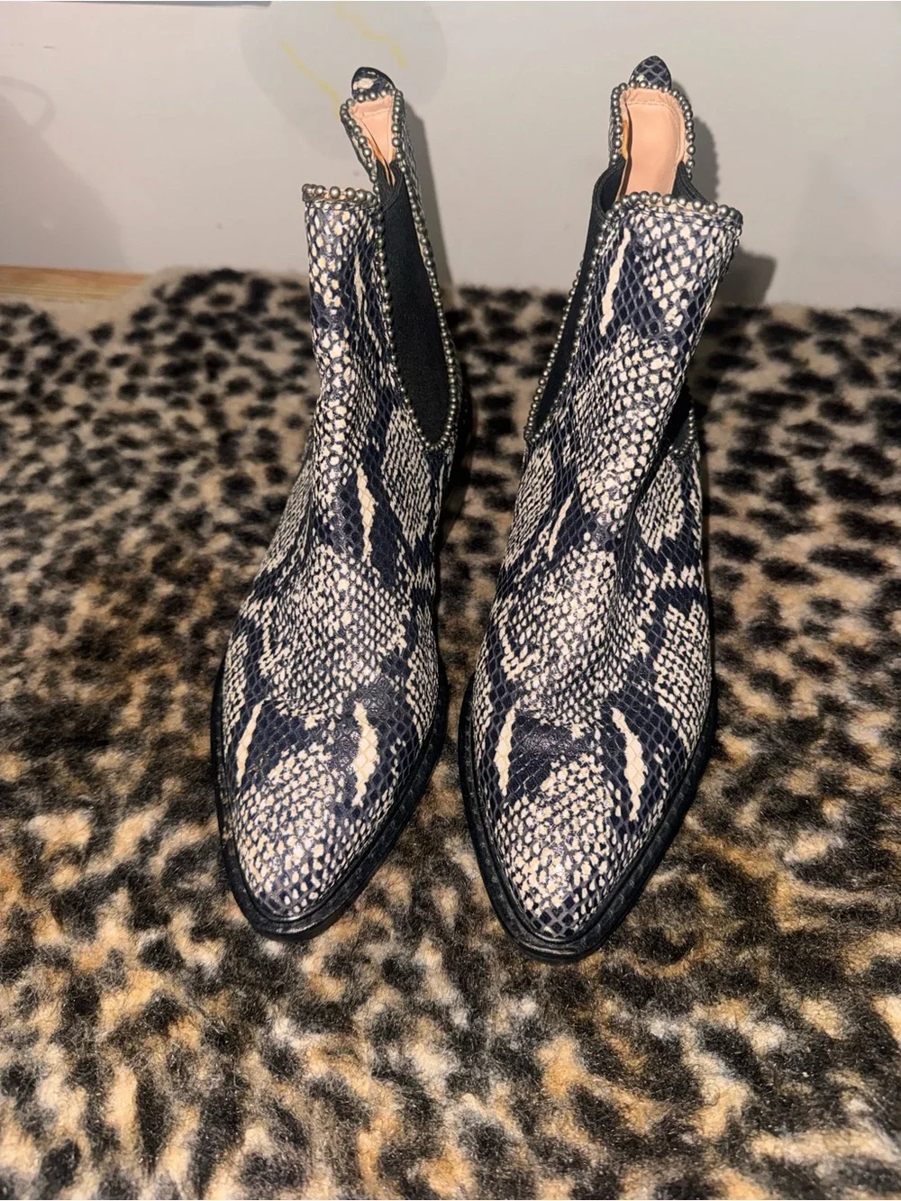 Coach snake Pointed Toe Chelsea Boots - Black & White